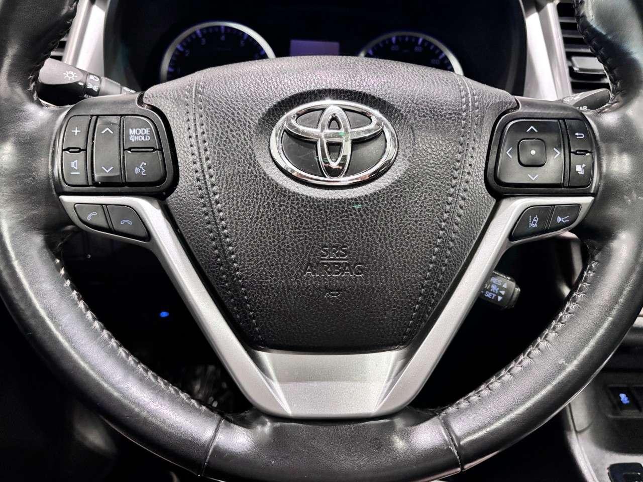 2019 Toyota Highlander AWD XLE Photo