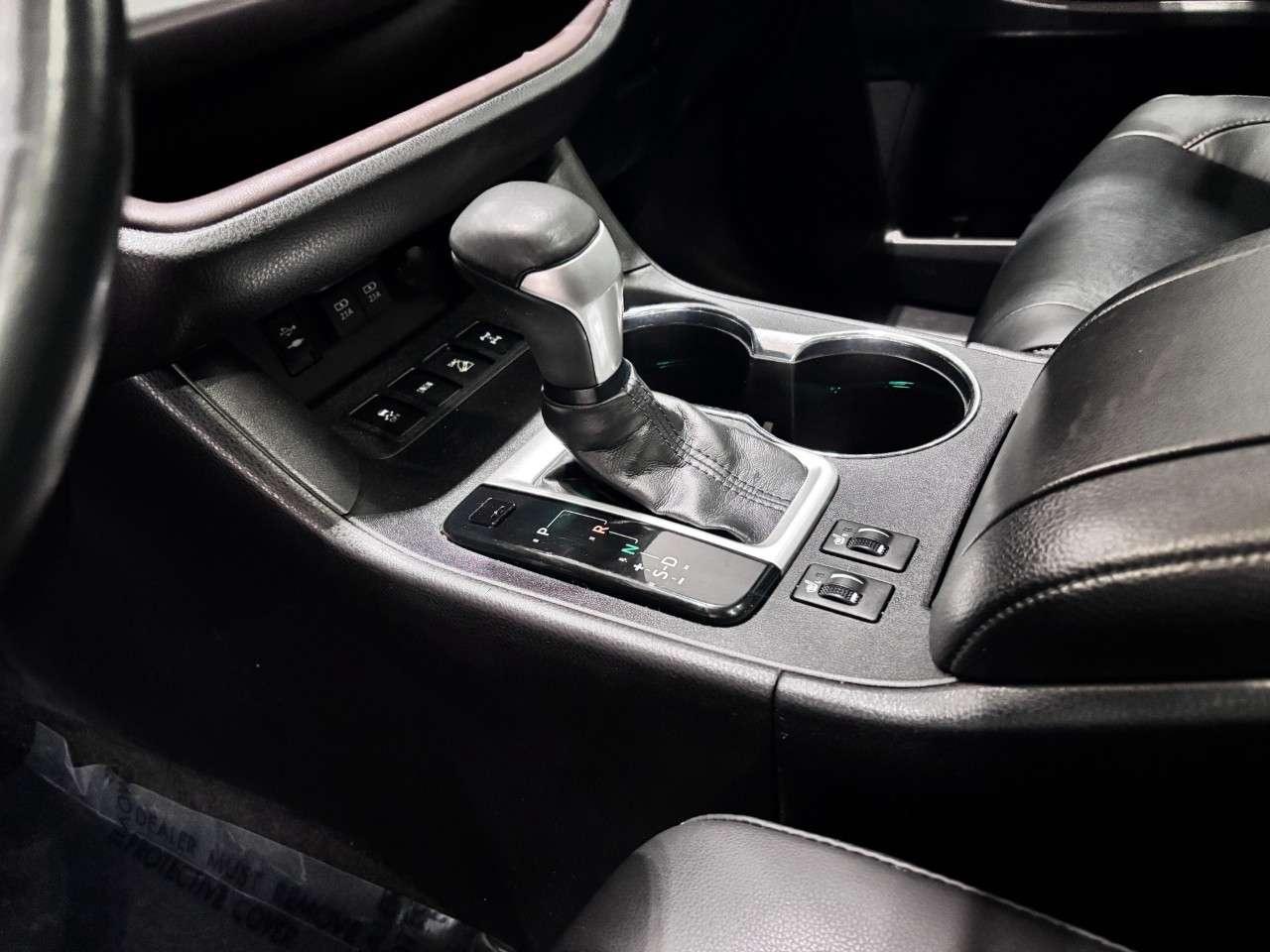 2019 Toyota Highlander AWD XLE Photo