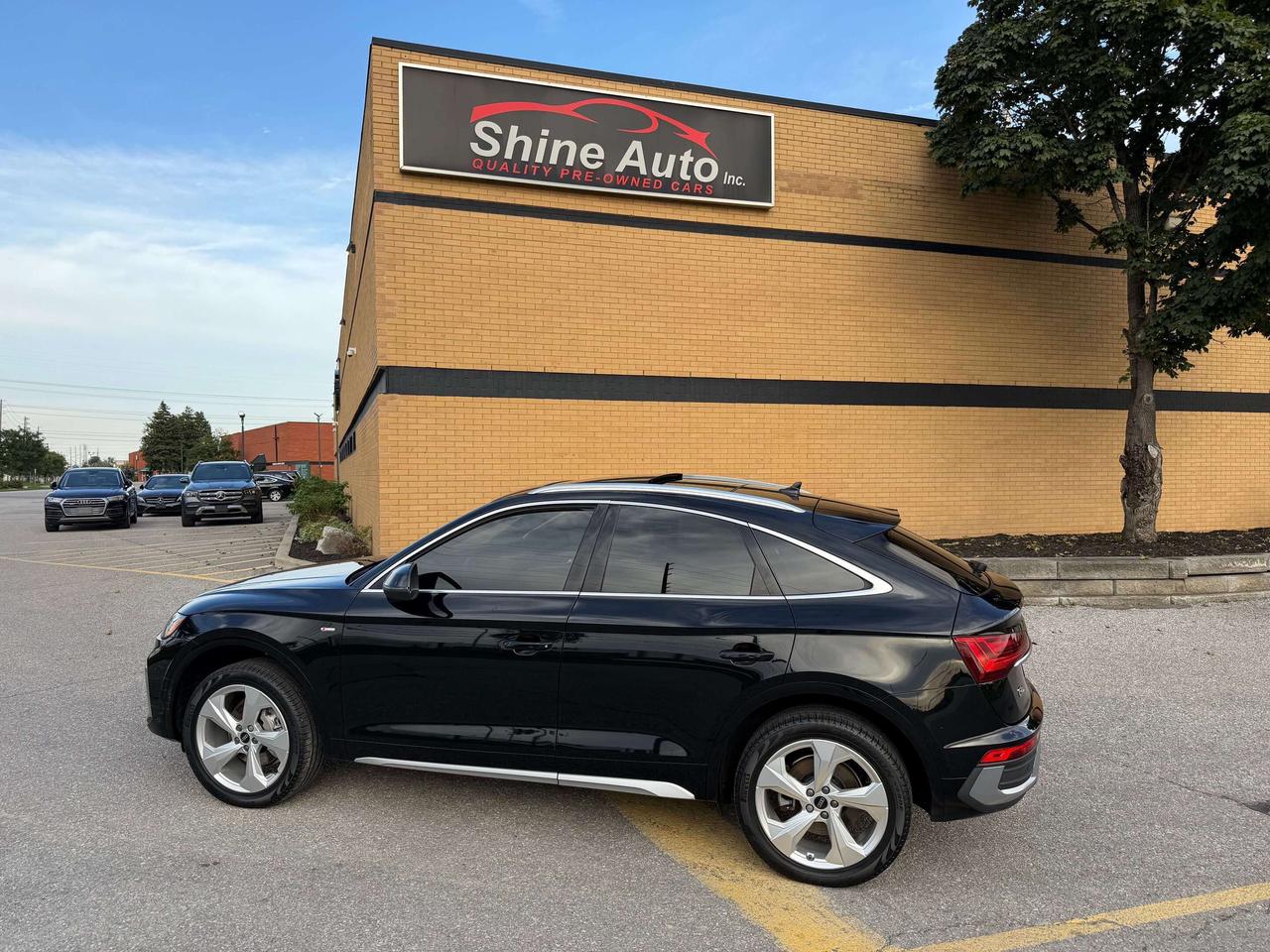 2021 Audi Q5 Progressiv S-Line Coupe Sportback Ambient Lighting Photo