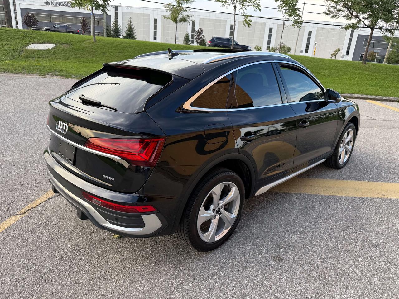 2021 Audi Q5 Progressiv S-Line Coupe Sportback Ambient Lighting Photo