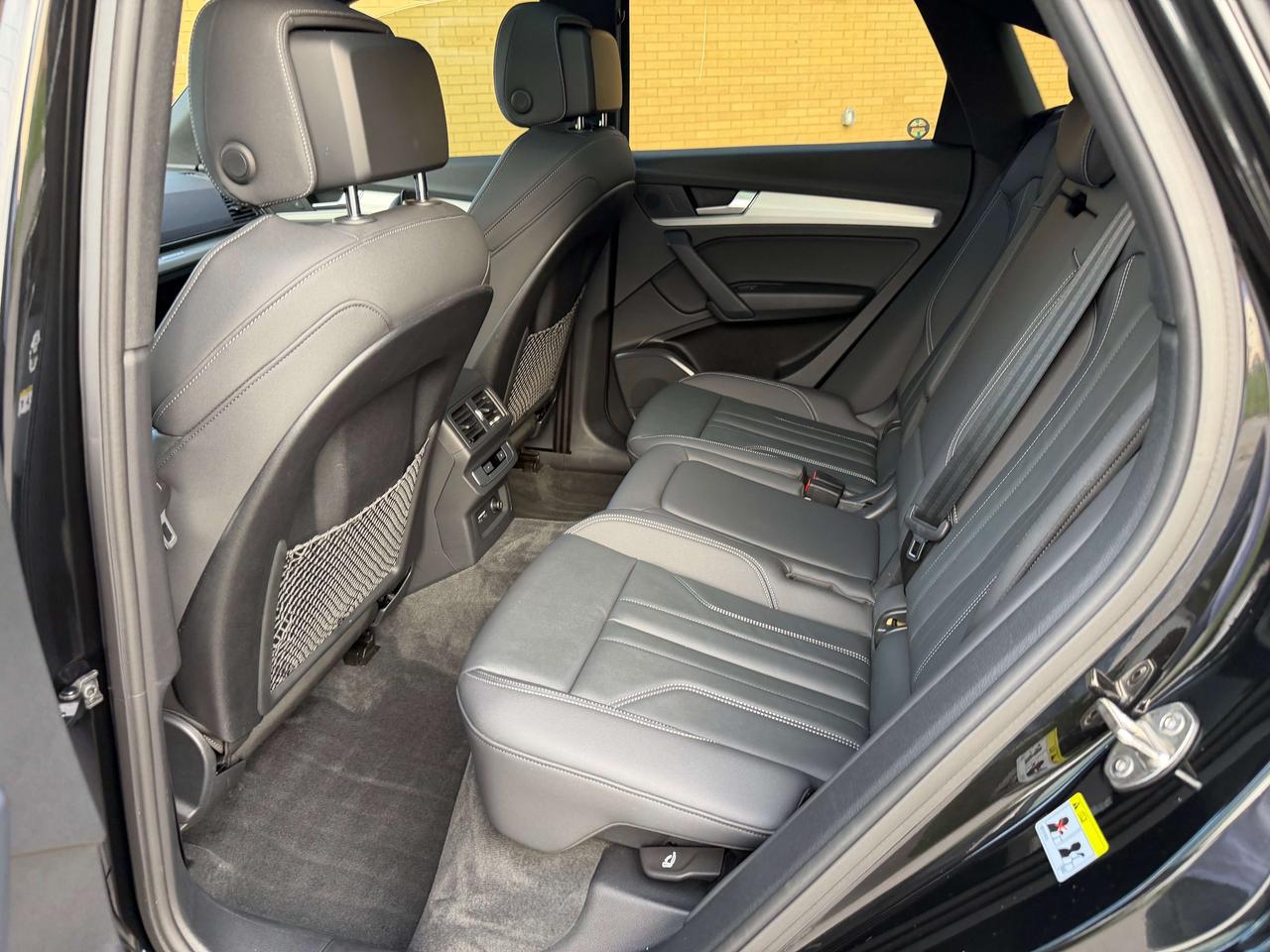 2021 Audi Q5 Progressiv S-Line Coupe Sportback Ambient Lighting Photo