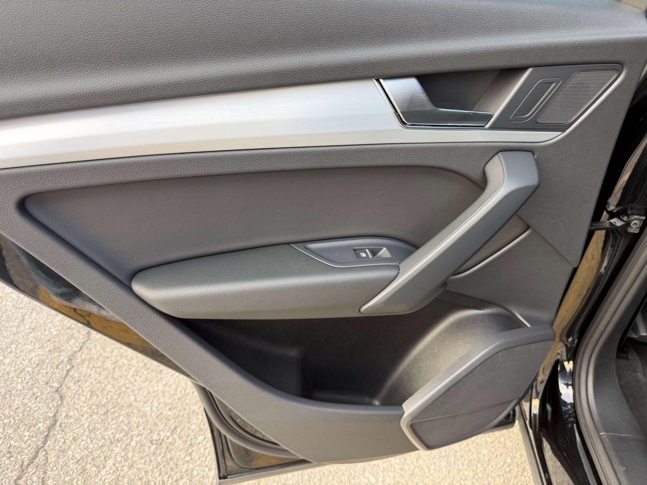 2021 Audi Q5 Progressiv S-Line Coupe Sportback Ambient Lighting Photo