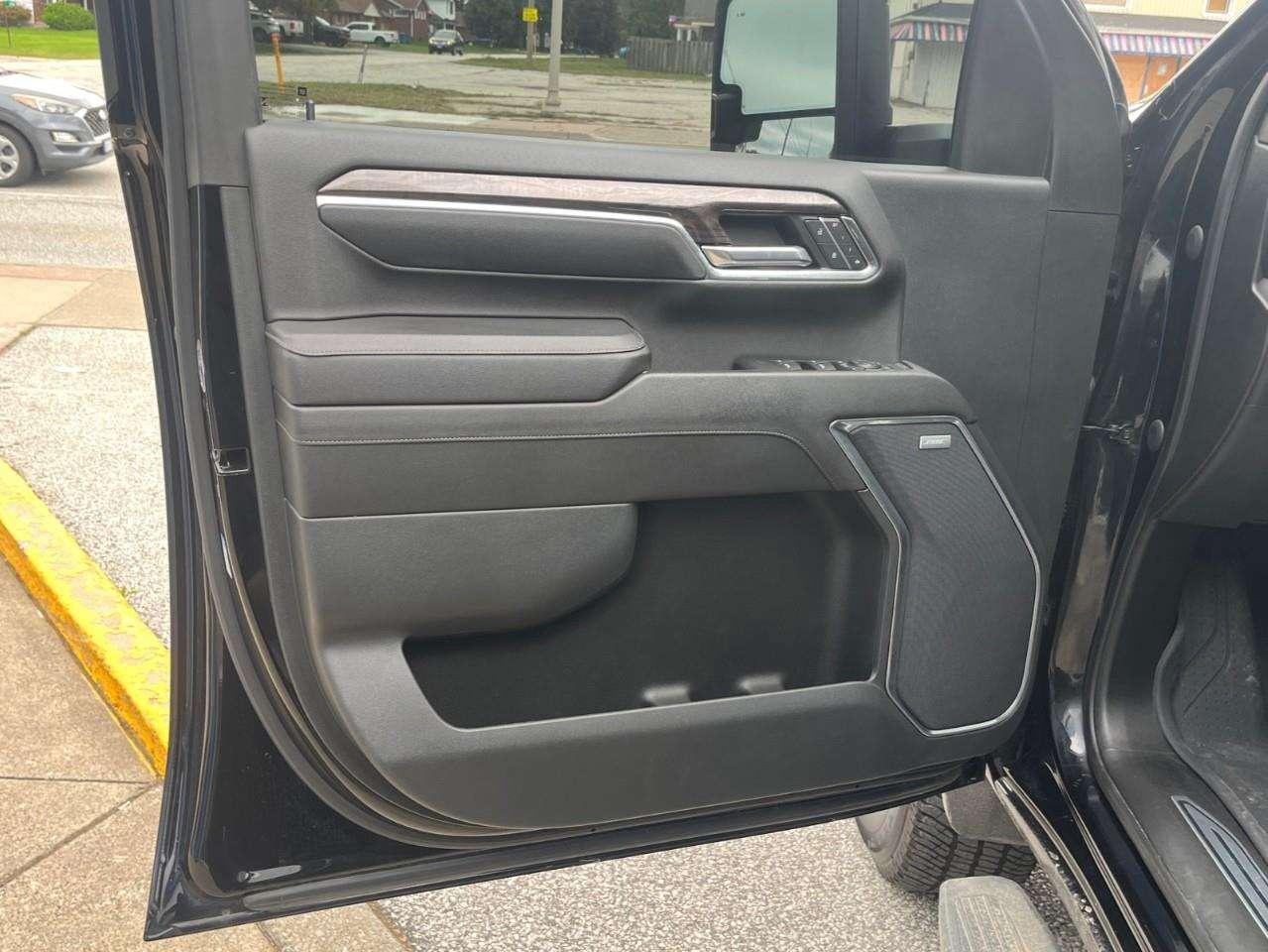 2024 Chevrolet Silverado 2500 LTZ CPO RATES APPLY @ 3.99%-5.49% OAC Photo
