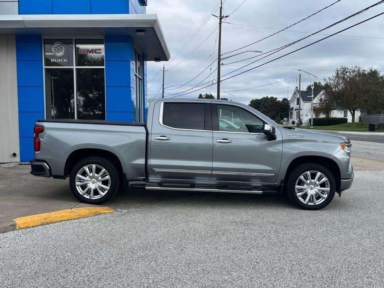 2024 Chevrolet Silverado 1500 HIGH COUNTRY CPO RATES APPLY @ 0.99%-5.49% OAC Photo3