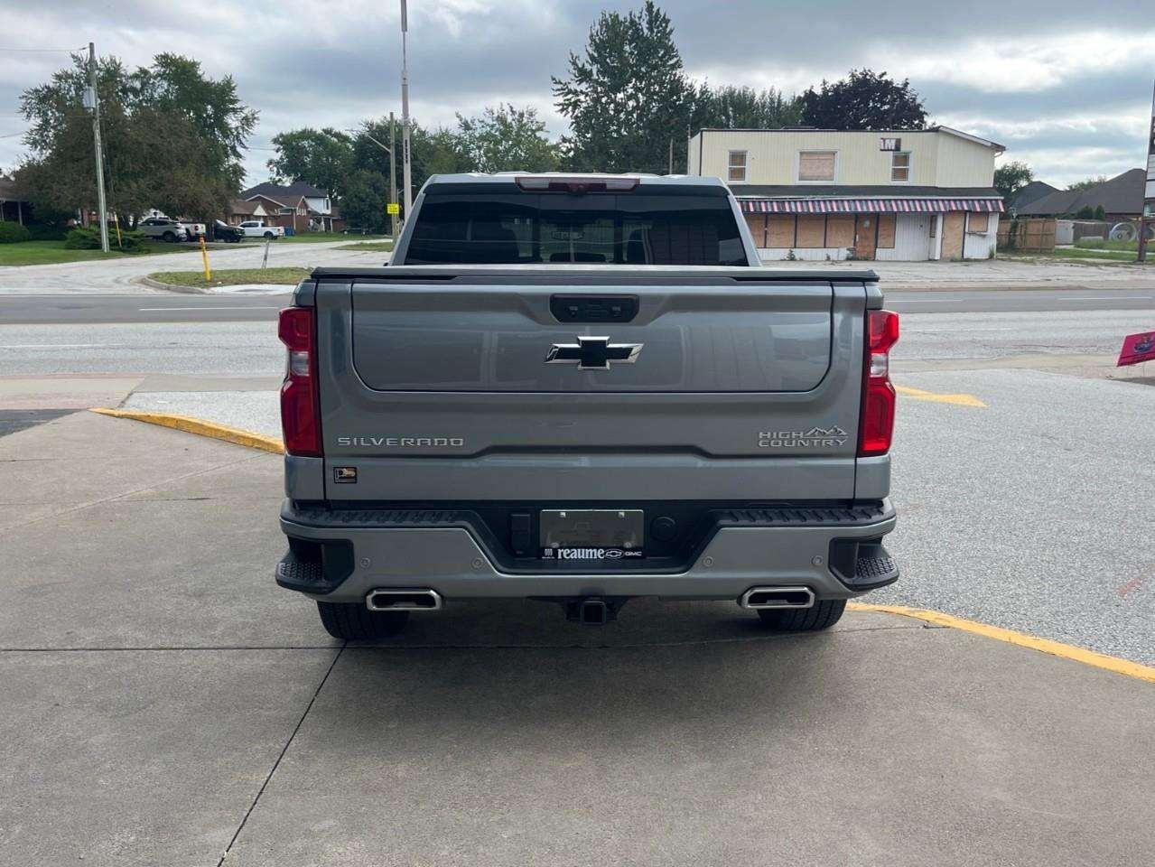 2024 Chevrolet Silverado 1500 HIGH COUNTRY CPO RATES APPLY @ 0.99%-5.49% OAC Photo