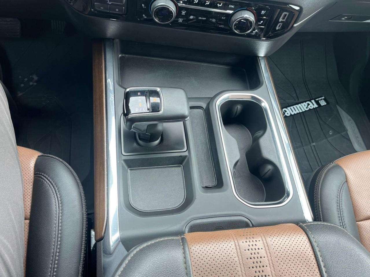 2024 Chevrolet Silverado 1500 HIGH COUNTRY CPO RATES APPLY @ 0.99%-5.49% OAC Photo