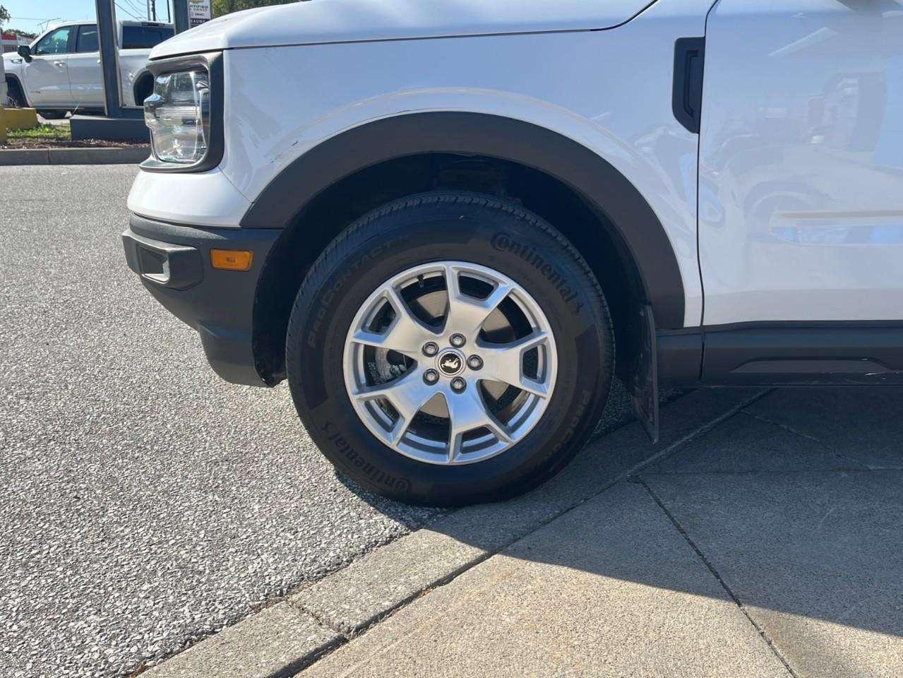 2023 Ford Bronco Sport BASE GREAT VALUE LOCAL TRADE Photo