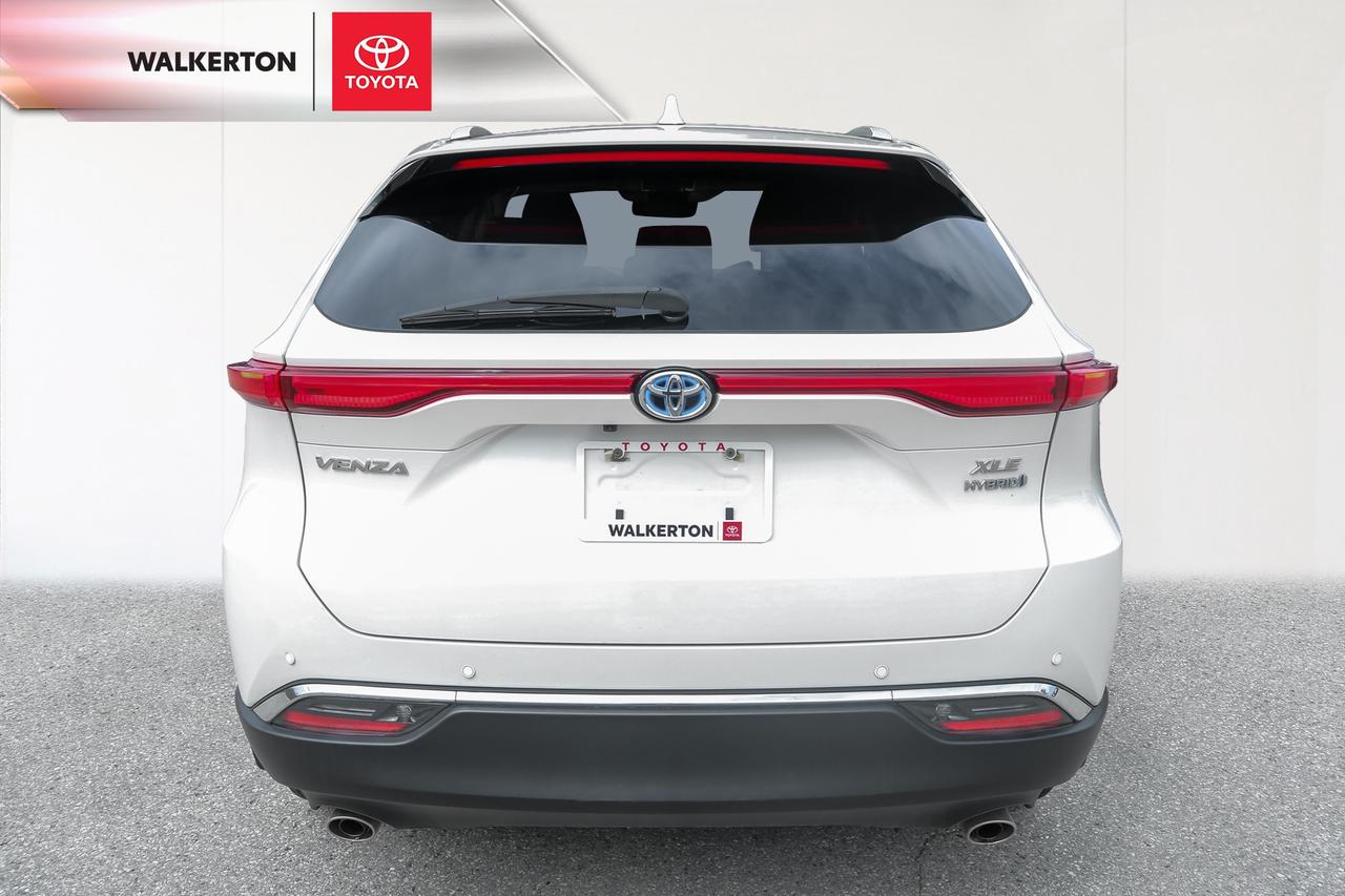 2022 Toyota Venza XLE 4dr All-Wheel Drive Photo