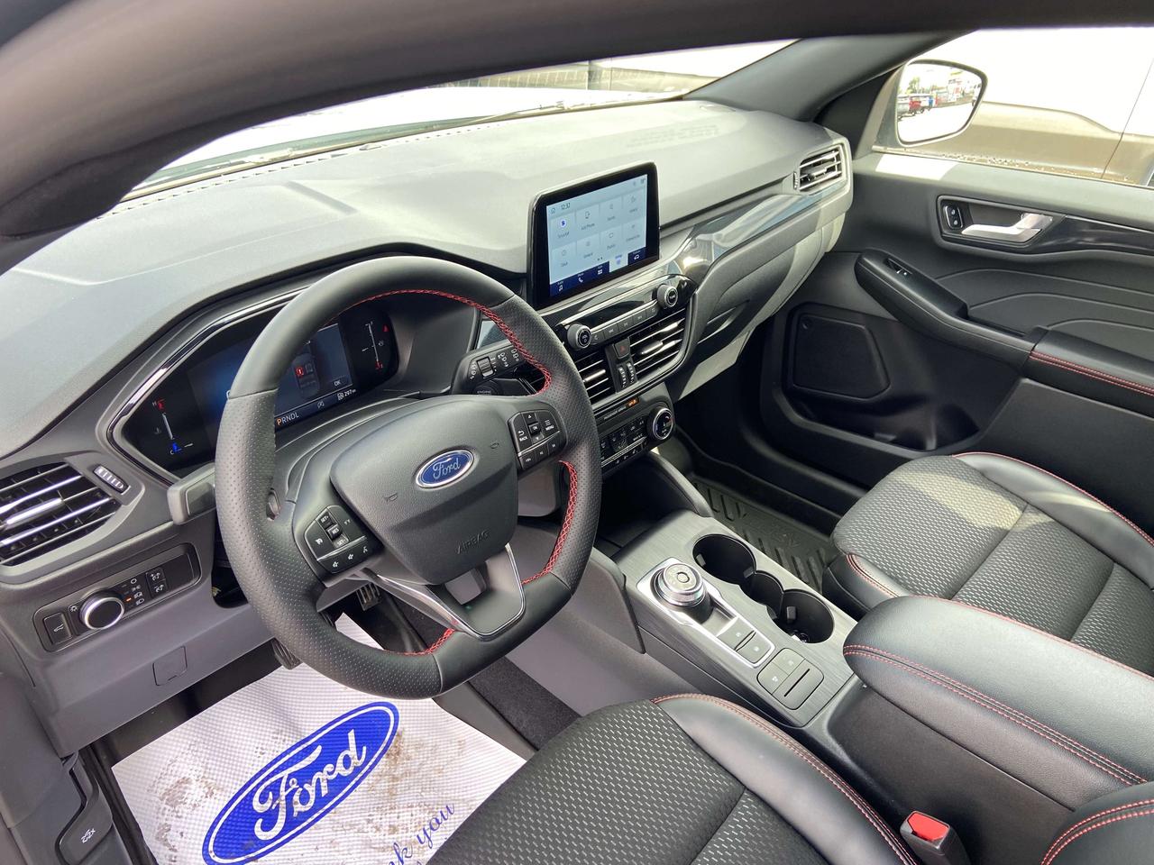 2026 Ford Escape ST LINE AWD 1.5L 2000K LANE KEEP HTD SEATS AND WHL Photo