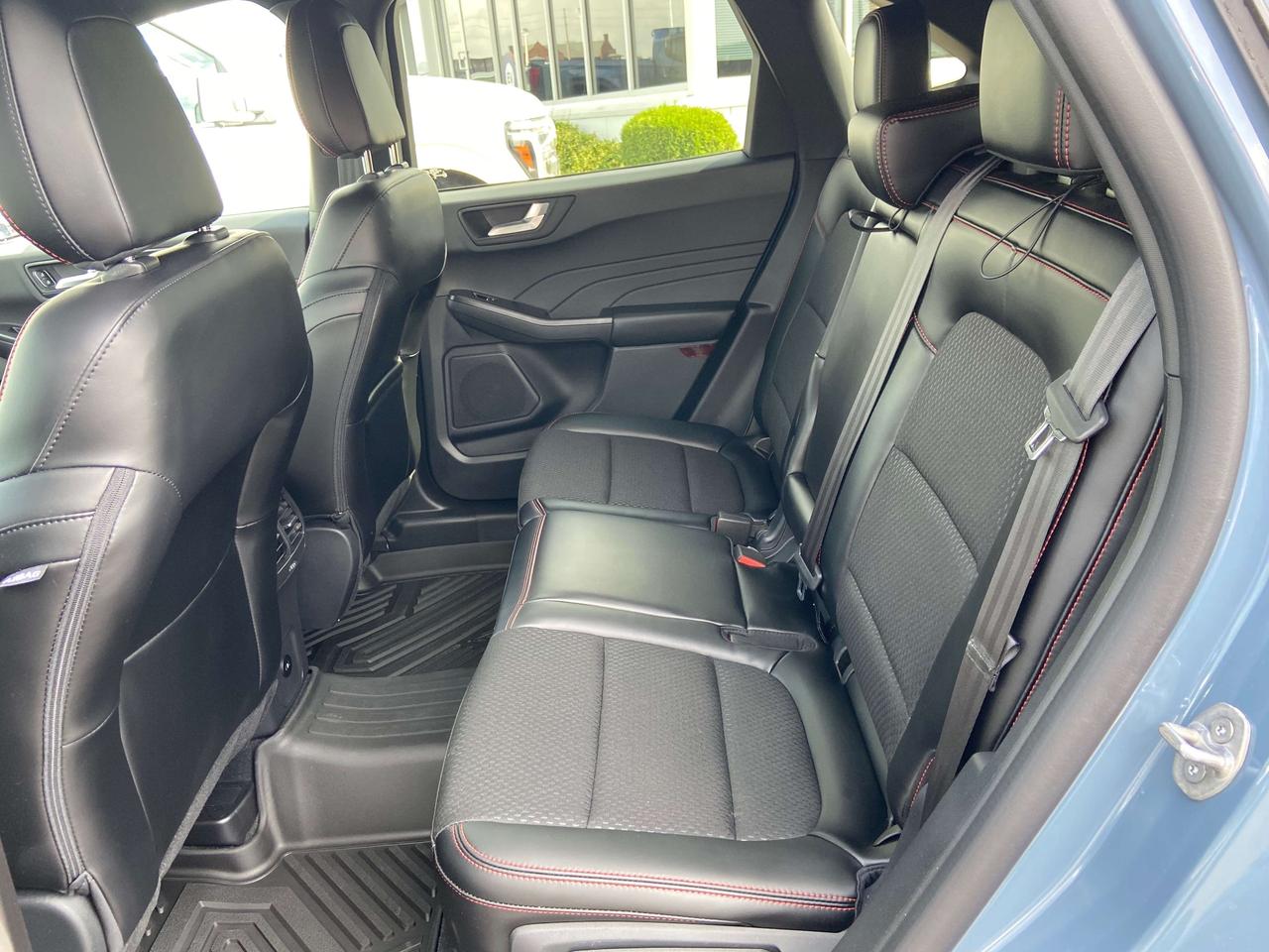 2026 Ford Escape ST LINE AWD 1.5L 2000K LANE KEEP HTD SEATS AND WHL Photo