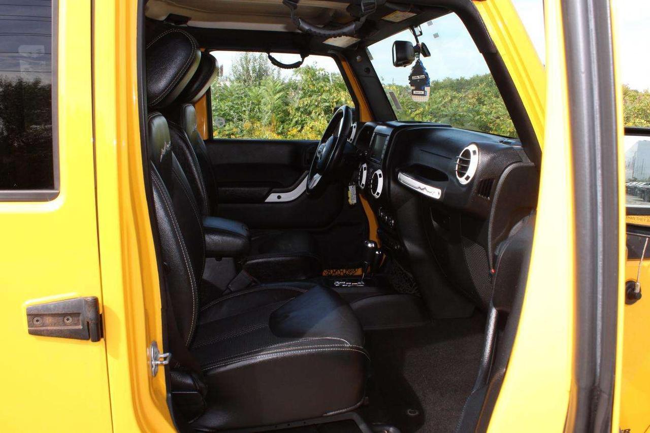 2015 Jeep Wrangler Sahara Unlimited 4x4  SiriusXM Gps SideSteps HtdSe Photo