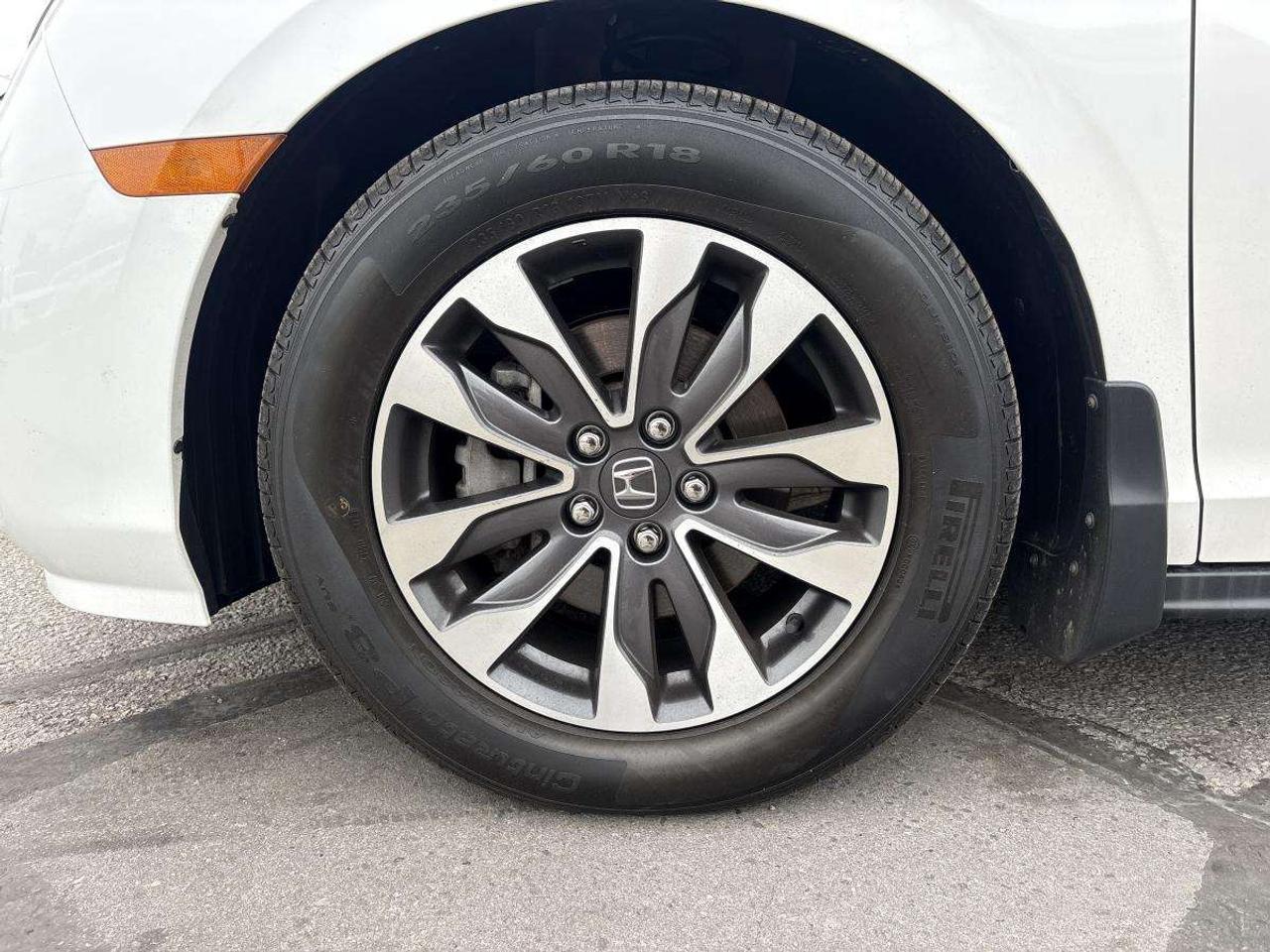 2023 Honda Odyssey EX-L Photo