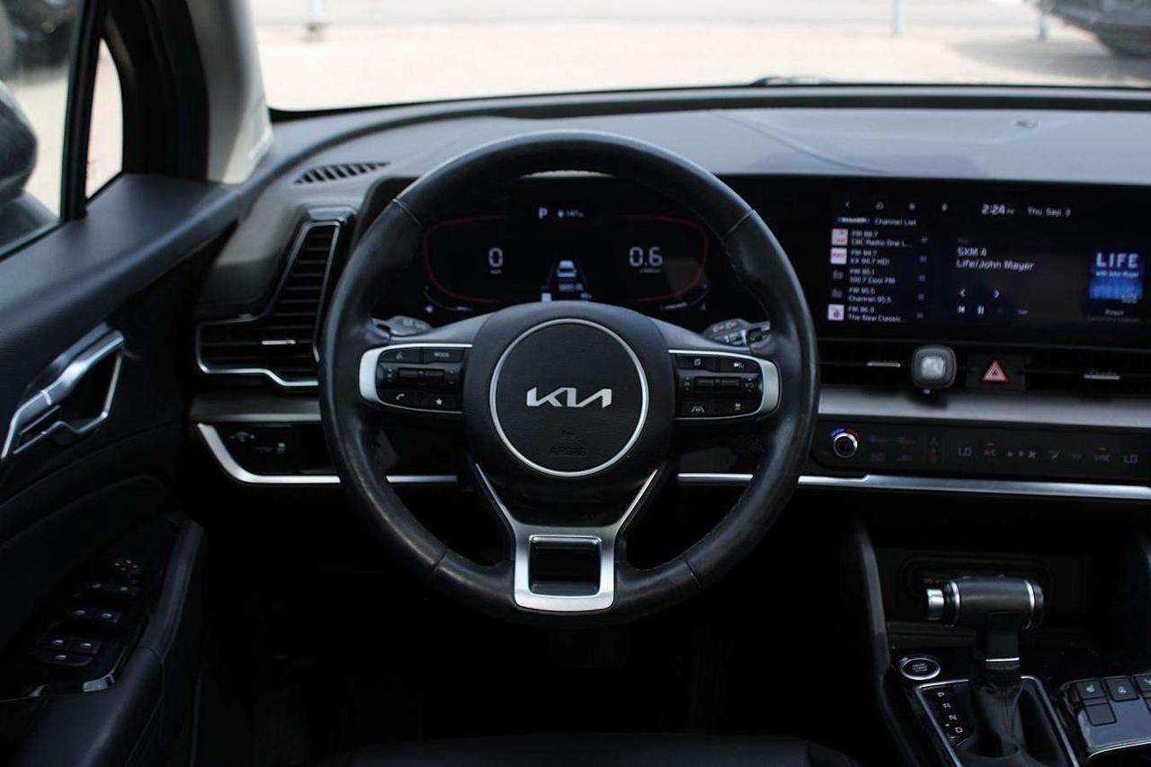 2024 Kia Sportage EX  Gps Moonroof ReverseCamera HtdSeats DriveModes Photo