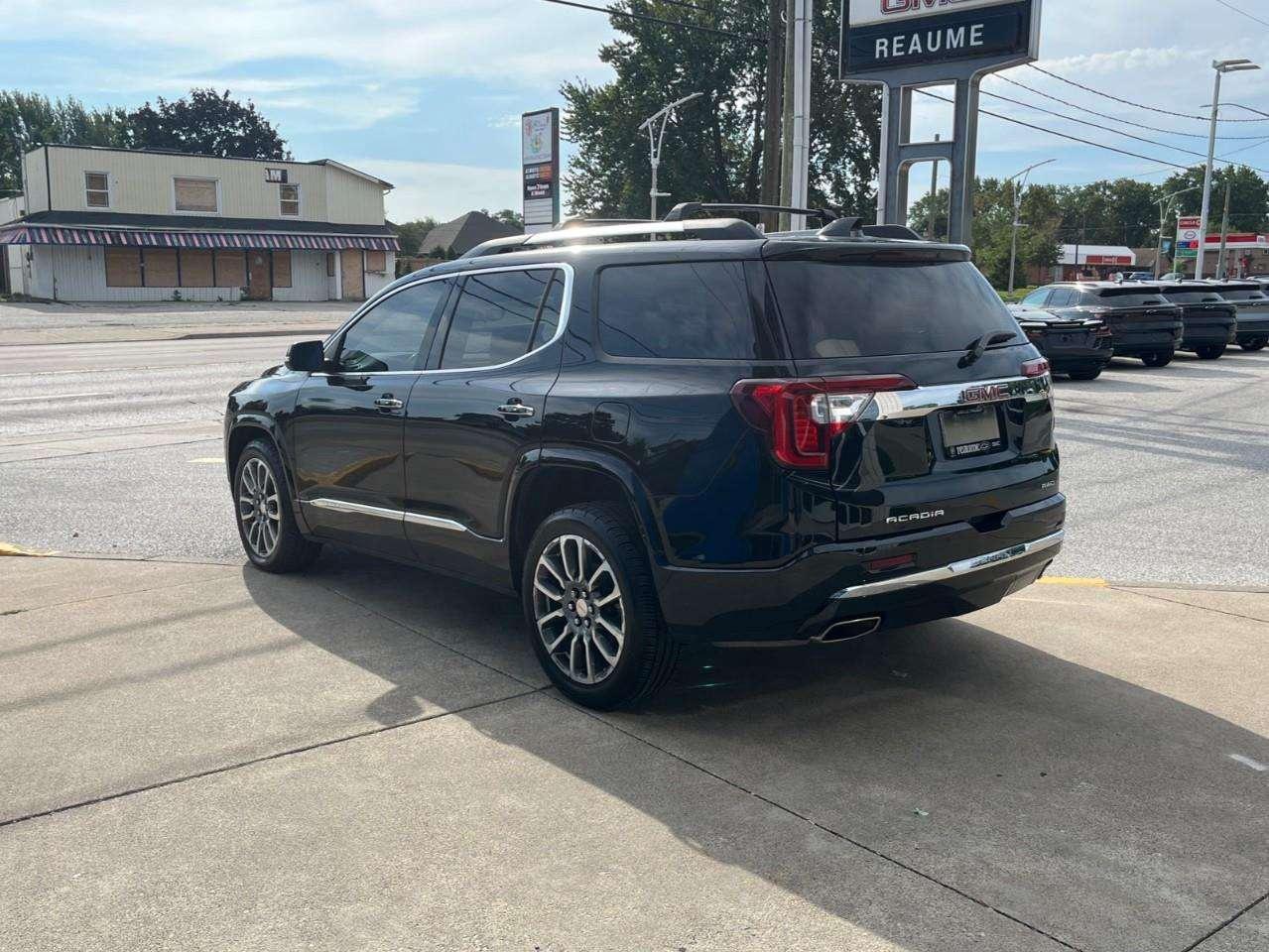 2021 GMC Acadia DENALI CPO RATES APLY @ 4.49%-5.59% OAC Photo