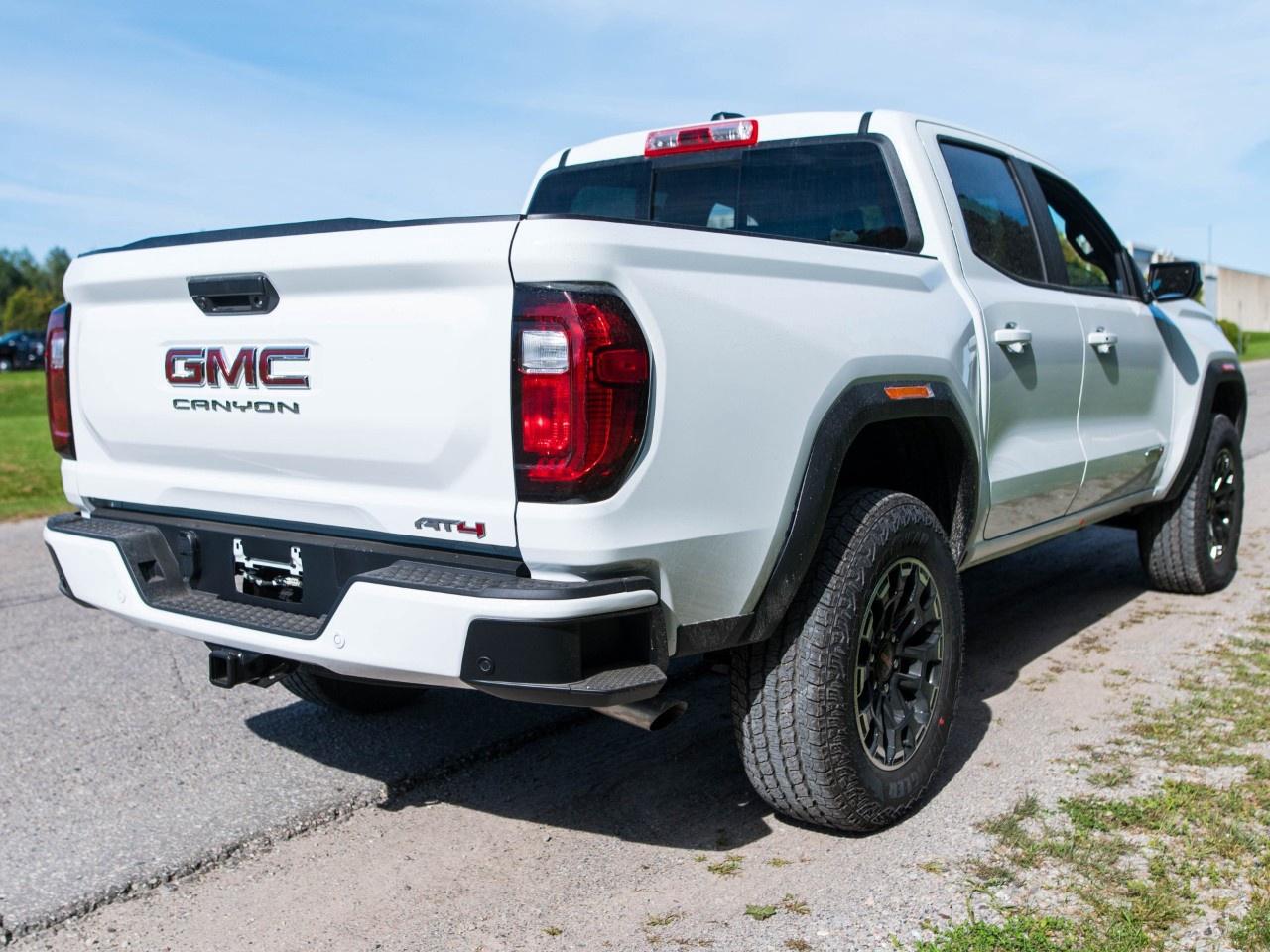 2026 GMC Canyon Crew Cab Short Box 4-Wheel Drive AT4 Photo