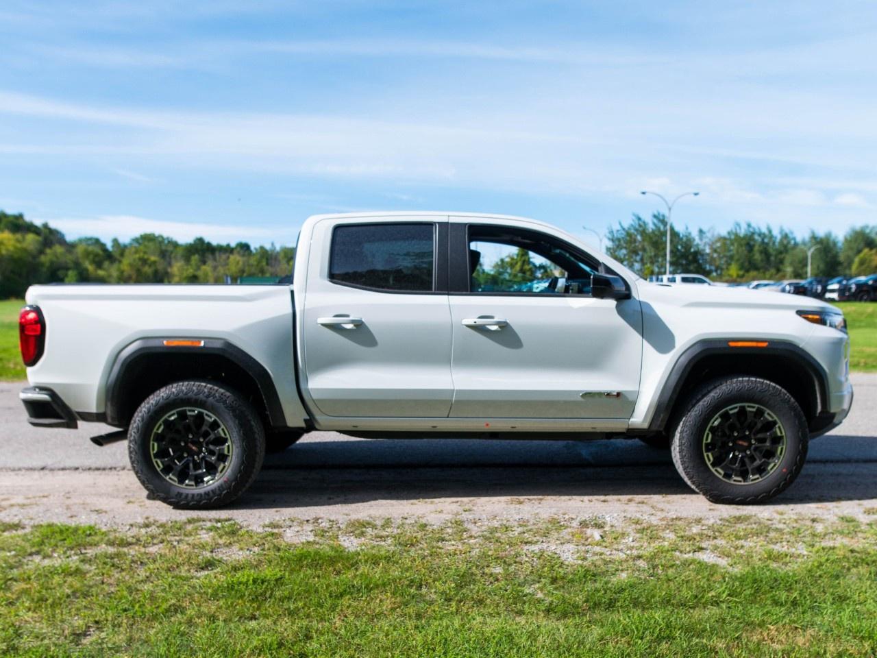 2026 GMC Canyon Crew Cab Short Box 4-Wheel Drive AT4 Photo