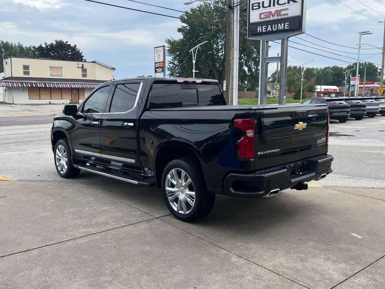 2026 Chevrolet Silverado 1500 High Country Photo