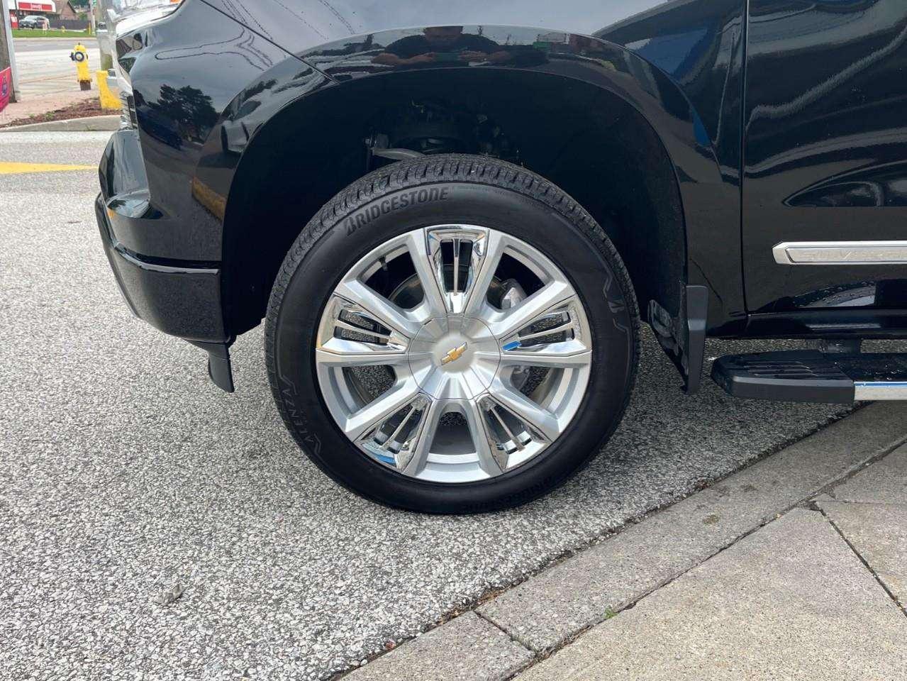 2026 Chevrolet Silverado 1500 High Country Photo