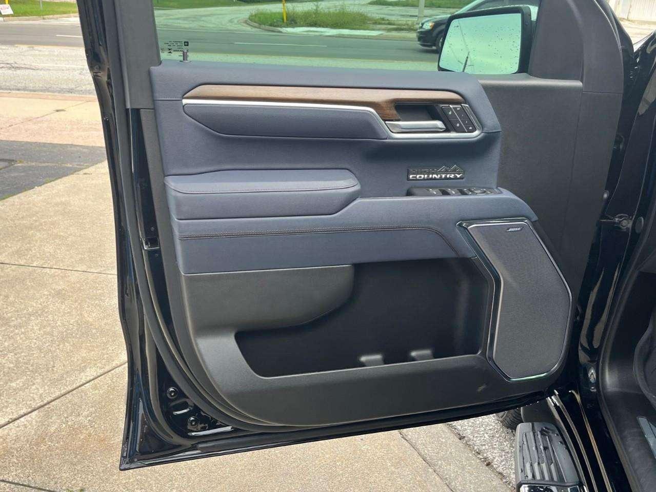 2026 Chevrolet Silverado 1500 High Country Photo
