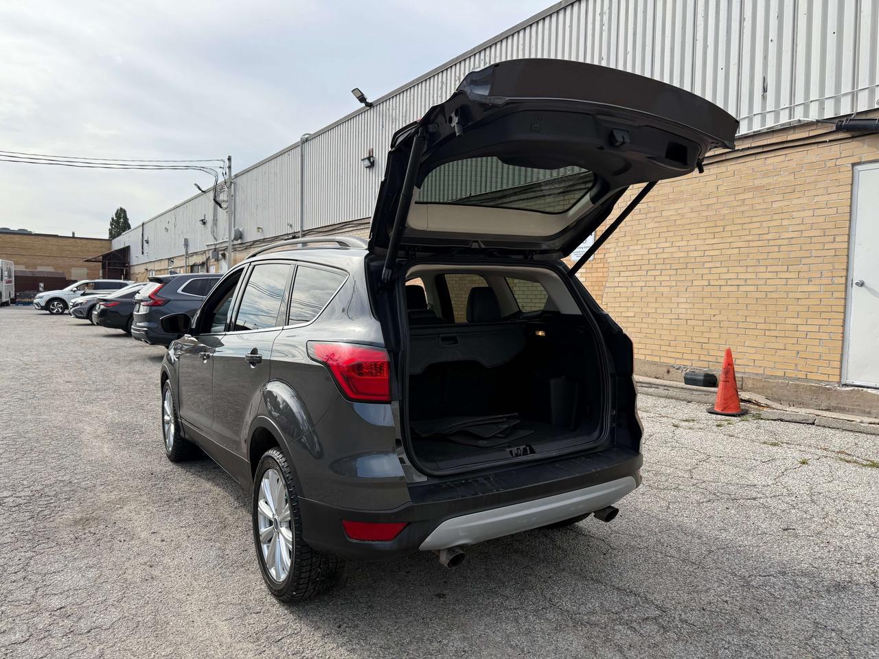 2019 Ford Escape No Accident l SEL l AWD l Gas l EcoBoost l Leather Photo