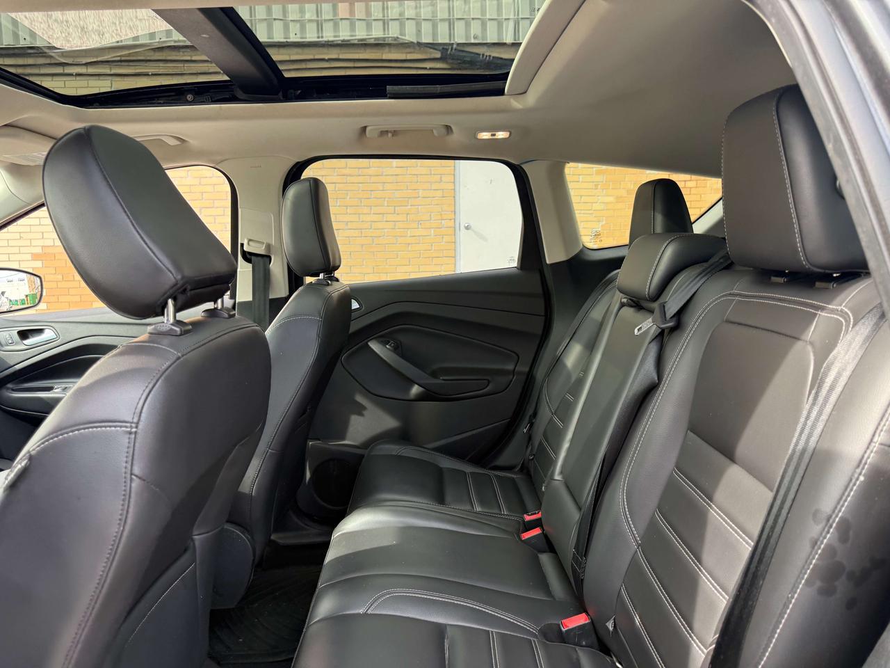 2019 Ford Escape No Accident l SEL l AWD l Gas l EcoBoost l Leather Photo