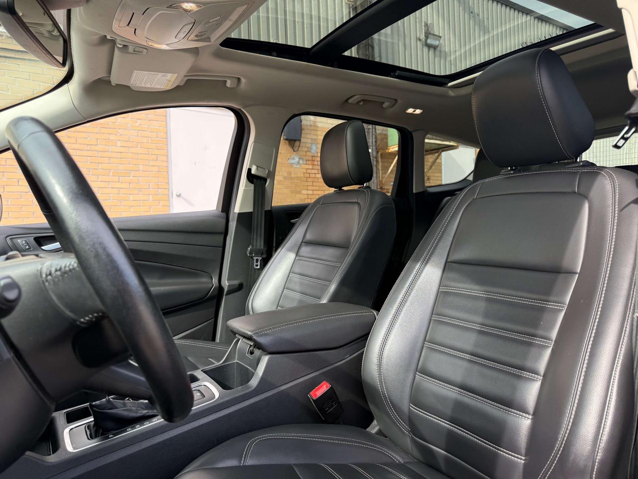 2019 Ford Escape No Accident l SEL l AWD l Gas l EcoBoost l Leather Photo