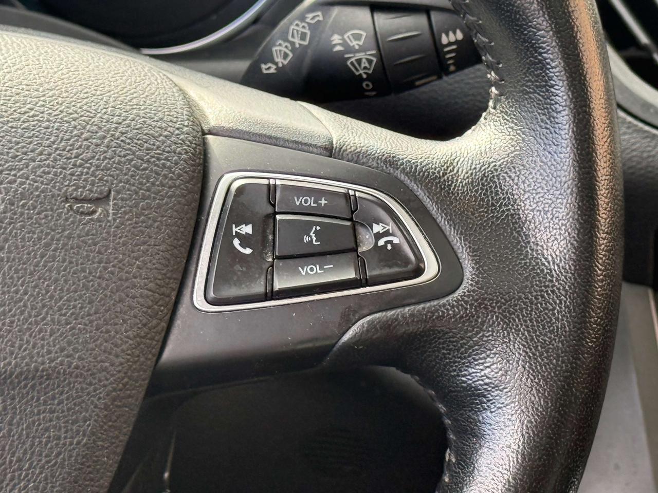 2019 Ford Escape No Accident l SEL l AWD l Gas l EcoBoost l Leather Photo
