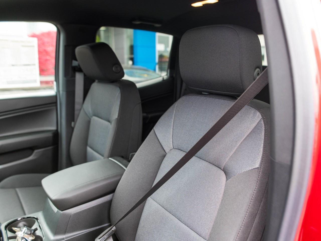 2026 Chevrolet Colorado Crew Cab Short Box 4-Wheel Drive Trail Boss Photo