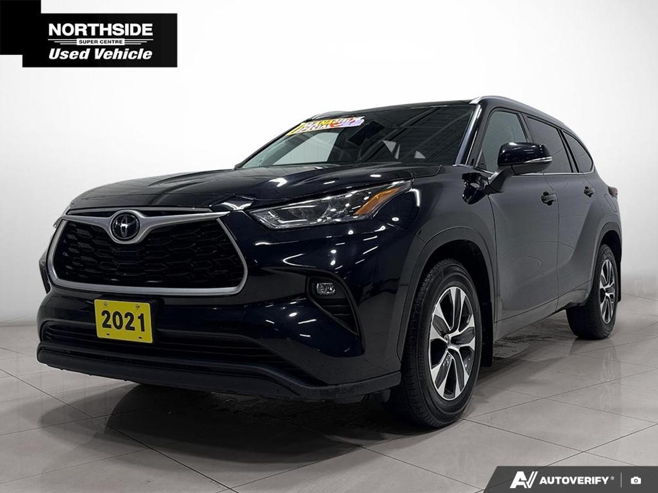 2021 Toyota Highlander XLE AWD Photo0
