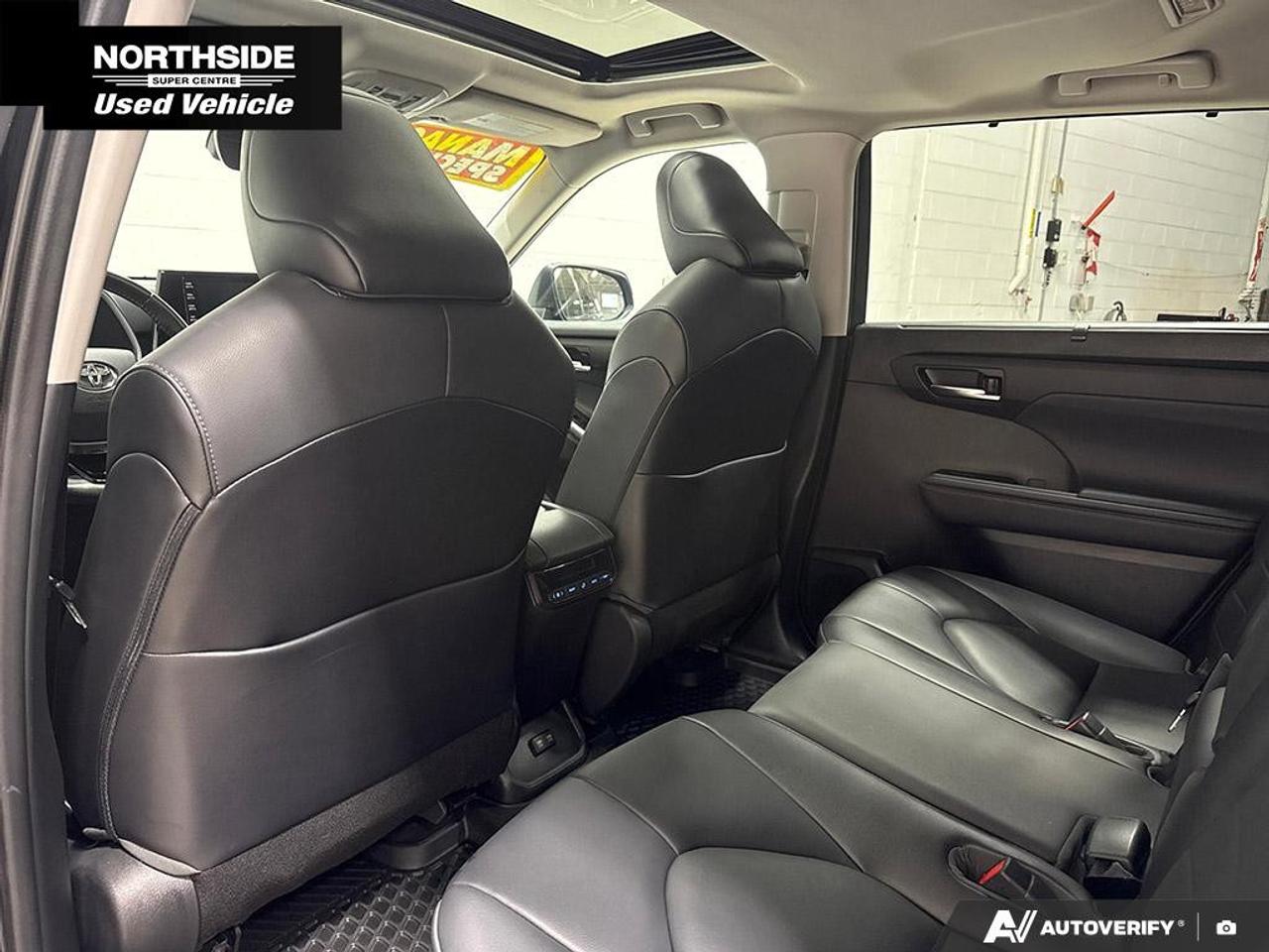 2021 Toyota Highlander XLE AWD Photo