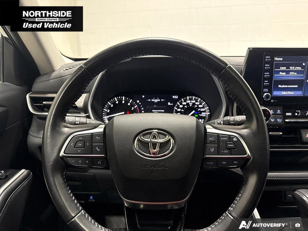 2021 Toyota Highlander XLE AWD Photo