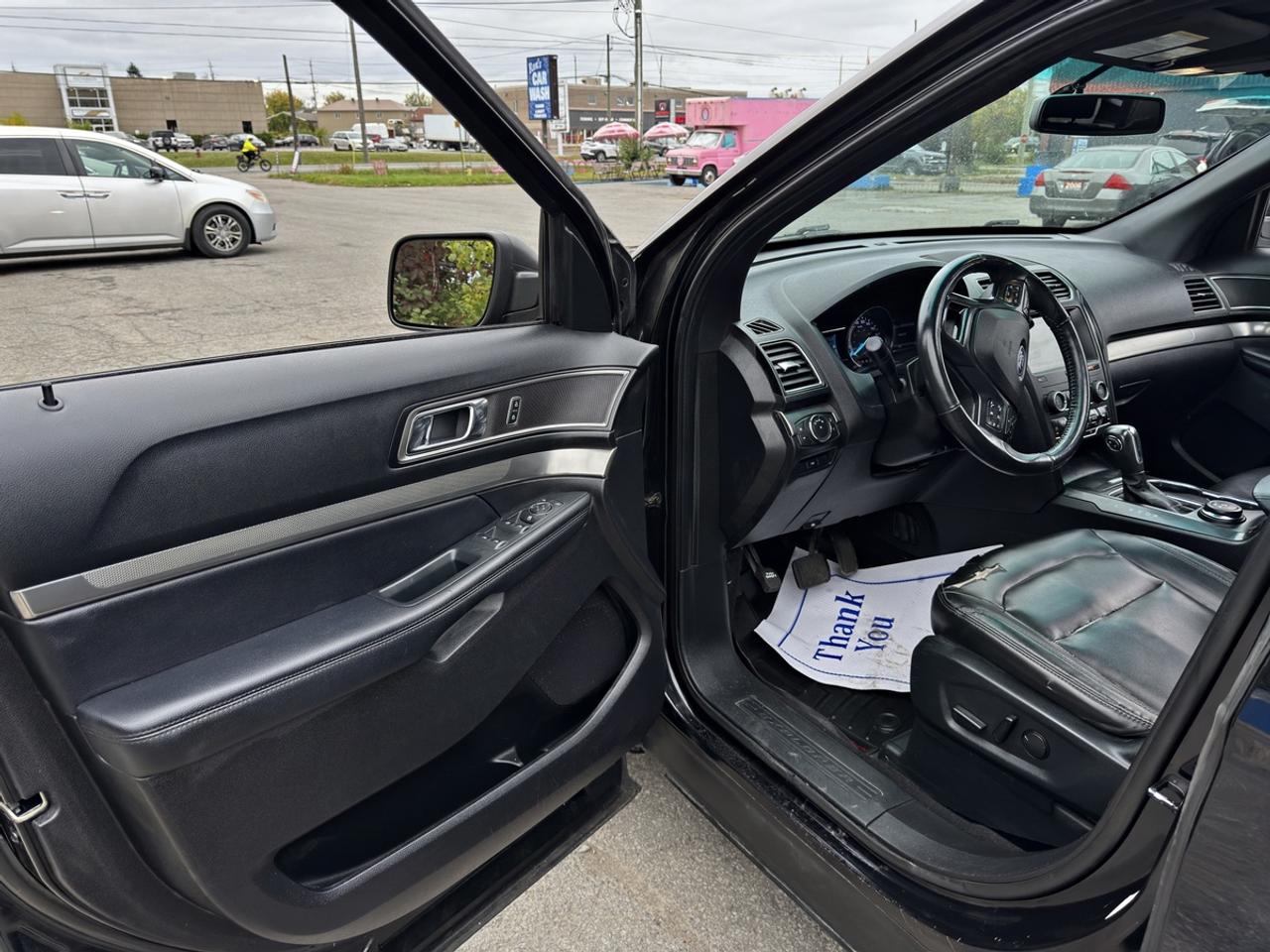 2019 Ford Explorer XLT Photo