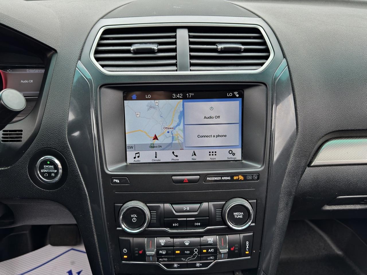2019 Ford Explorer XLT Photo