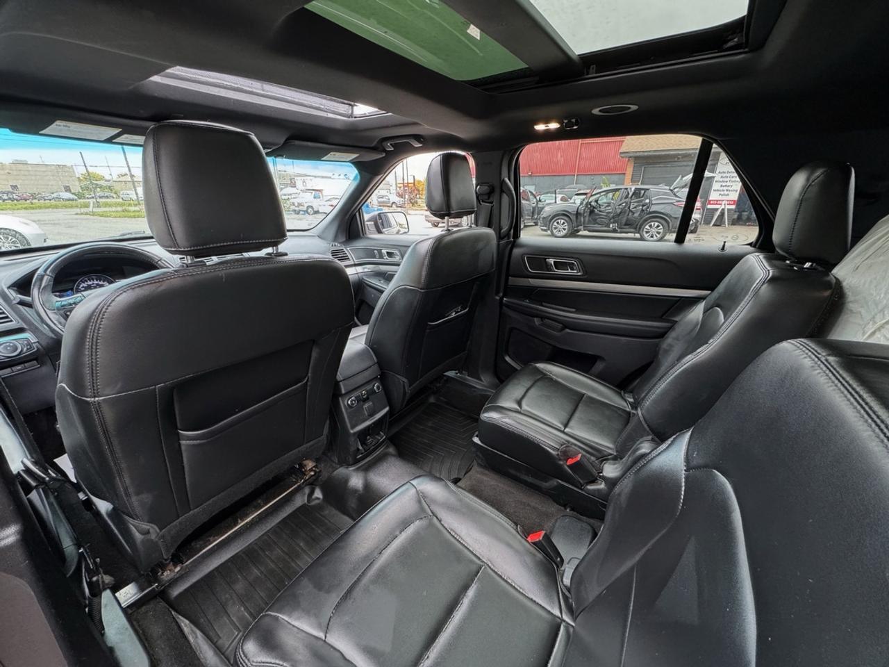 2019 Ford Explorer XLT Photo