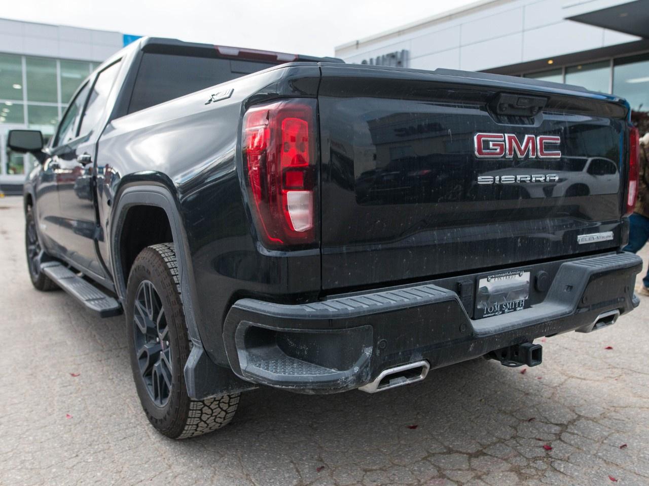 2026 GMC Sierra 1500 Crew Cab Short Box 4-Wheel Drive Elevation Photo2