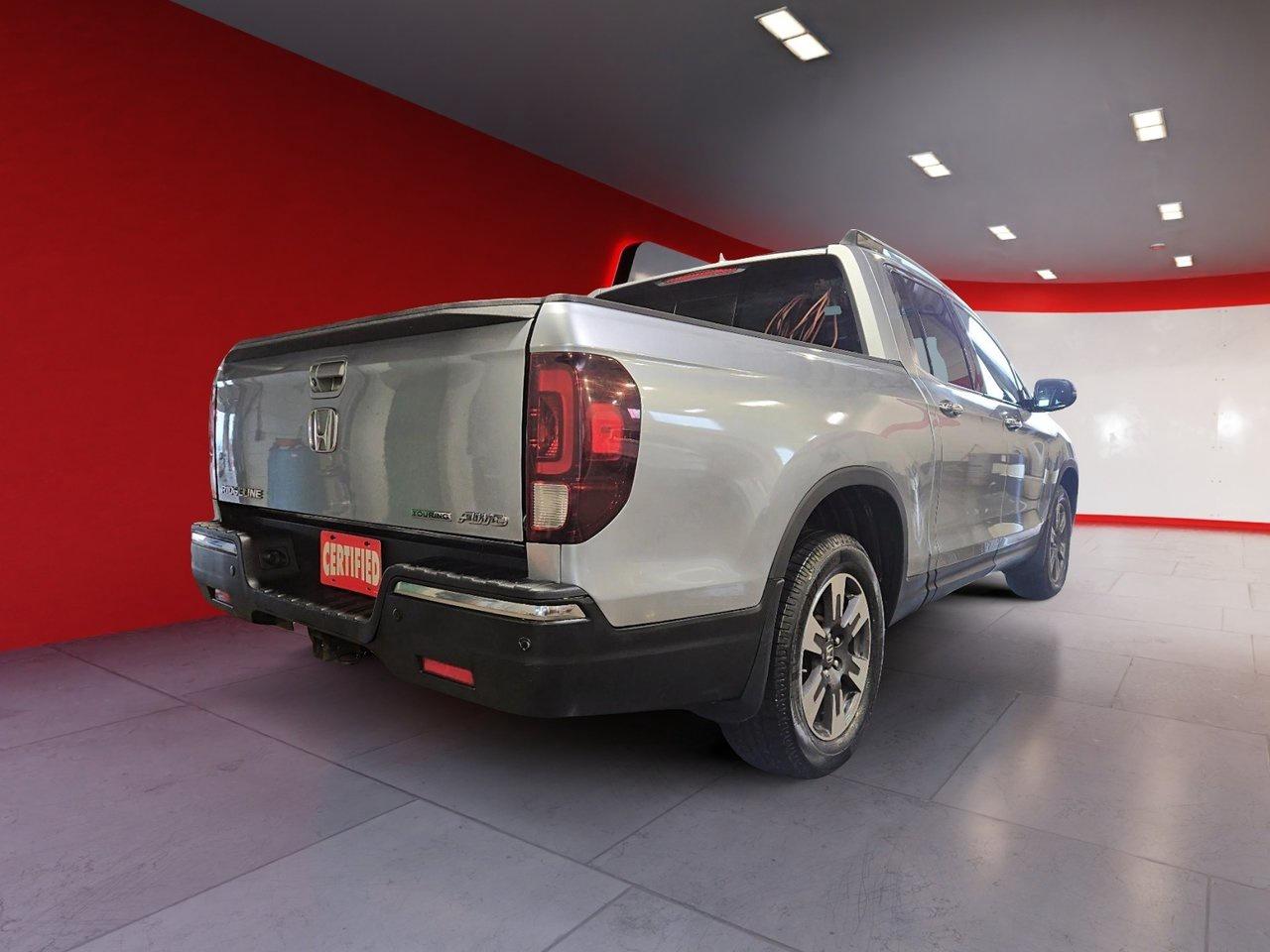 2017 Honda Ridgeline Touring Awd Photo3