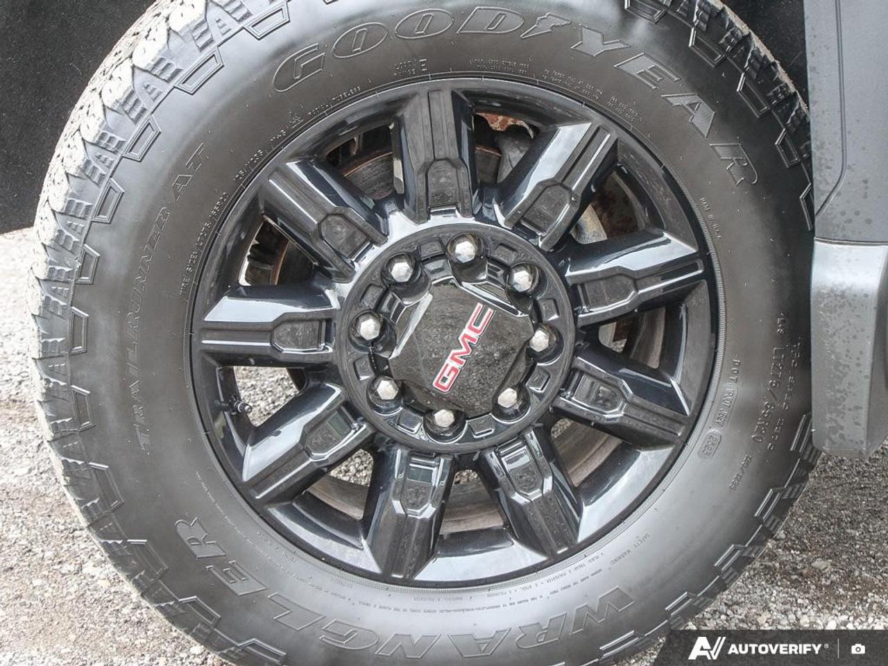 2024 GMC Sierra 3500HD 4WD Crew Cab Standard Box AT4 Photo