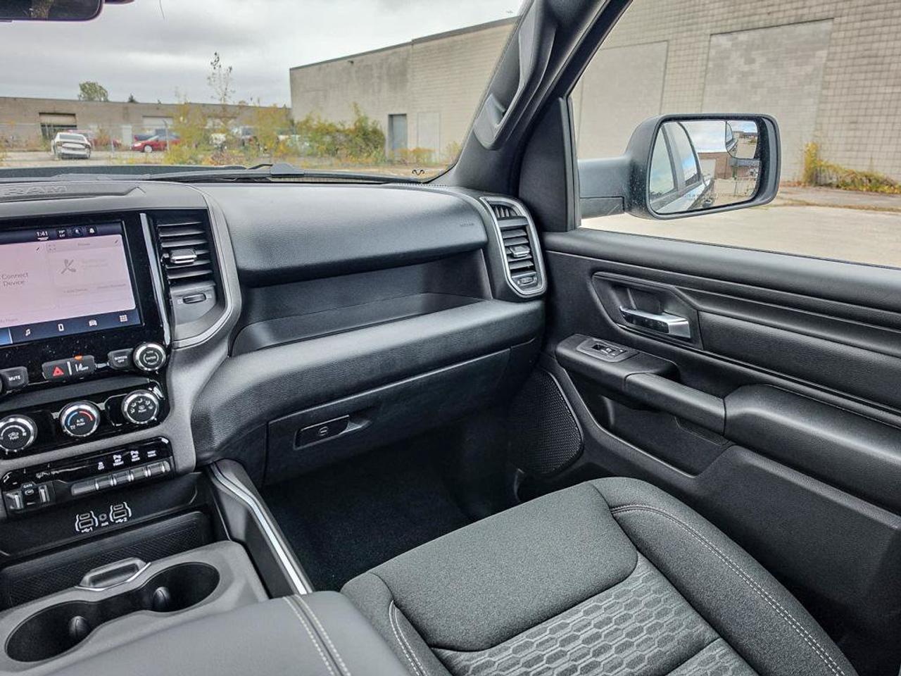 2027 RAM 1500 Express|4X4|V6|TRAILER BRAKE CONTROL|8SPEED AUTOMATIC|BED UTILITY GROUP| Photo