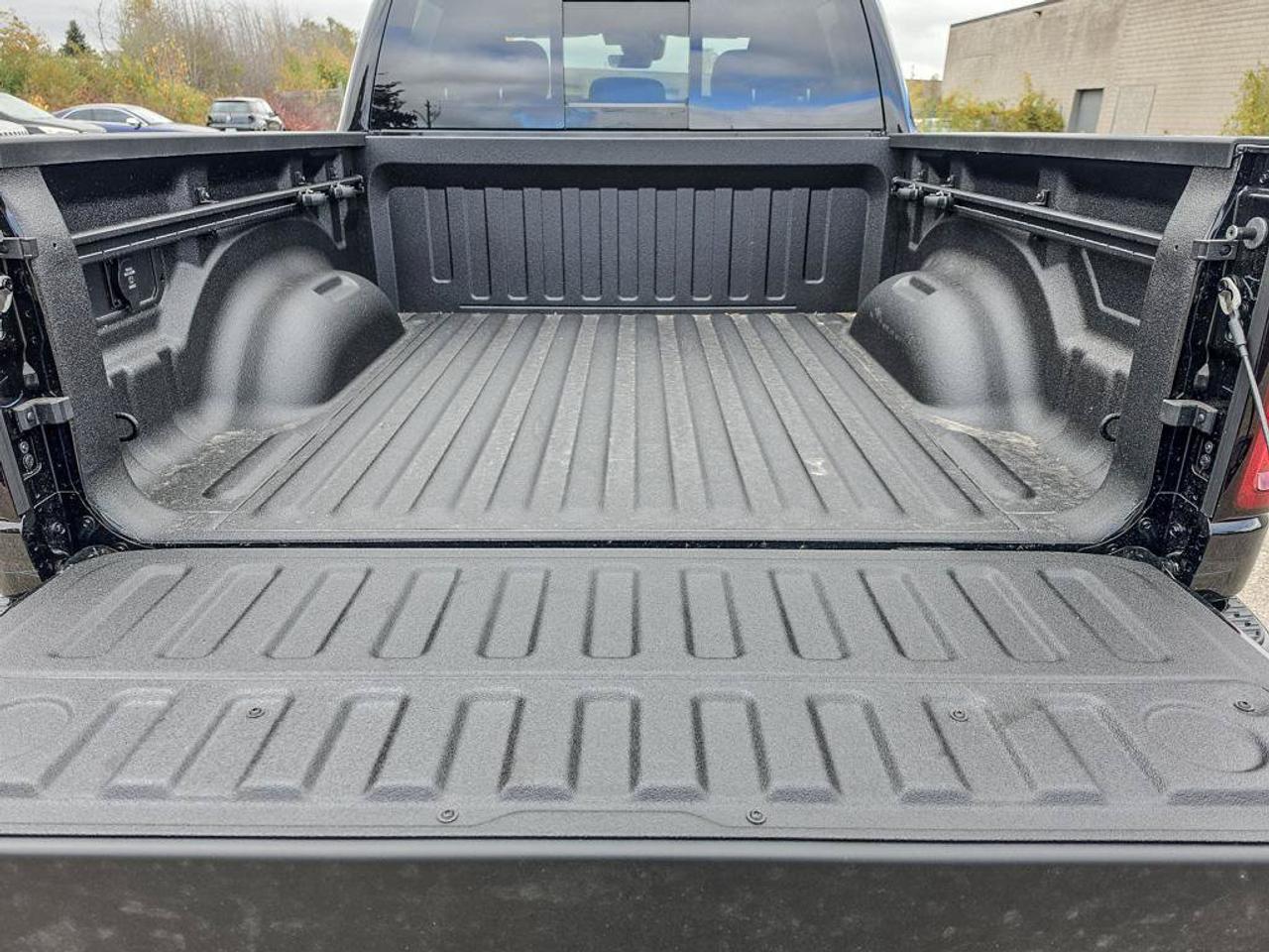 2027 RAM 1500 Express|4X4|V6|TRAILER BRAKE CONTROL|8SPEED AUTOMATIC|BED UTILITY GROUP| Photo