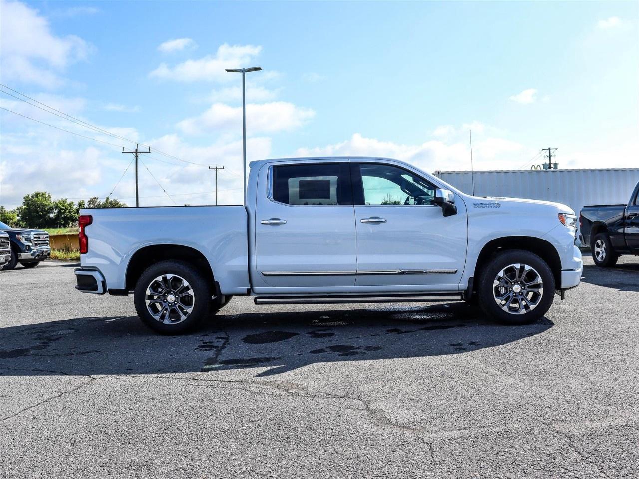 2026 Chevrolet Silverado 1500 Crew Cab Short Box 4-Wheel Drive High Country Photo