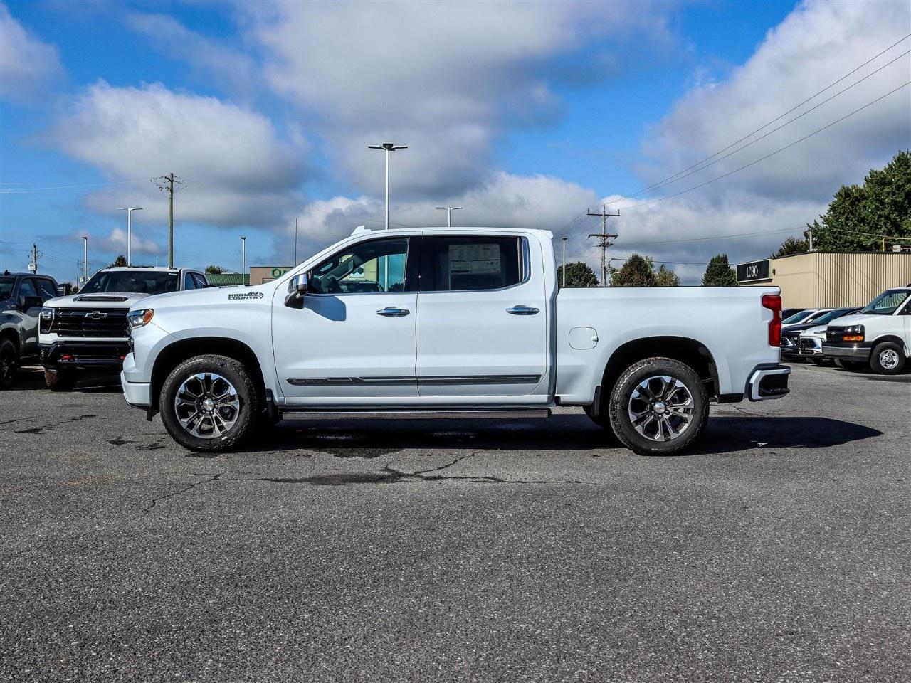 2026 Chevrolet Silverado 1500 Crew Cab Short Box 4-Wheel Drive High Country Photo