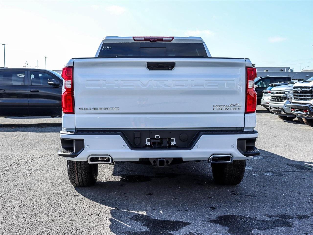 2026 Chevrolet Silverado 1500 Crew Cab Short Box 4-Wheel Drive High Country Photo
