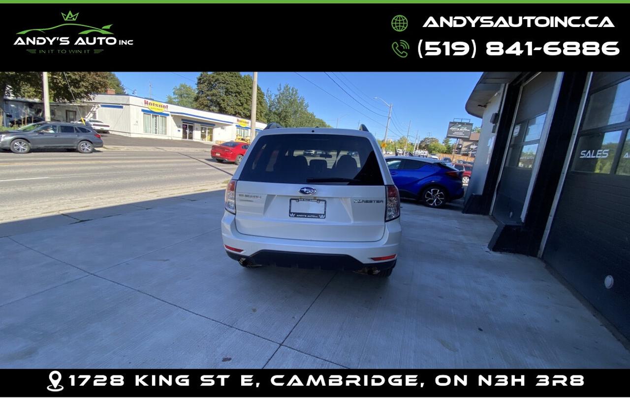 2013 Subaru Forester ! ONE OWNER ! AWD ! SUNROOF ! HEATED SEAT FORESTER 2.5X ! ONE OWNER ! AWD ! SUNROOF ! HEATED Photo