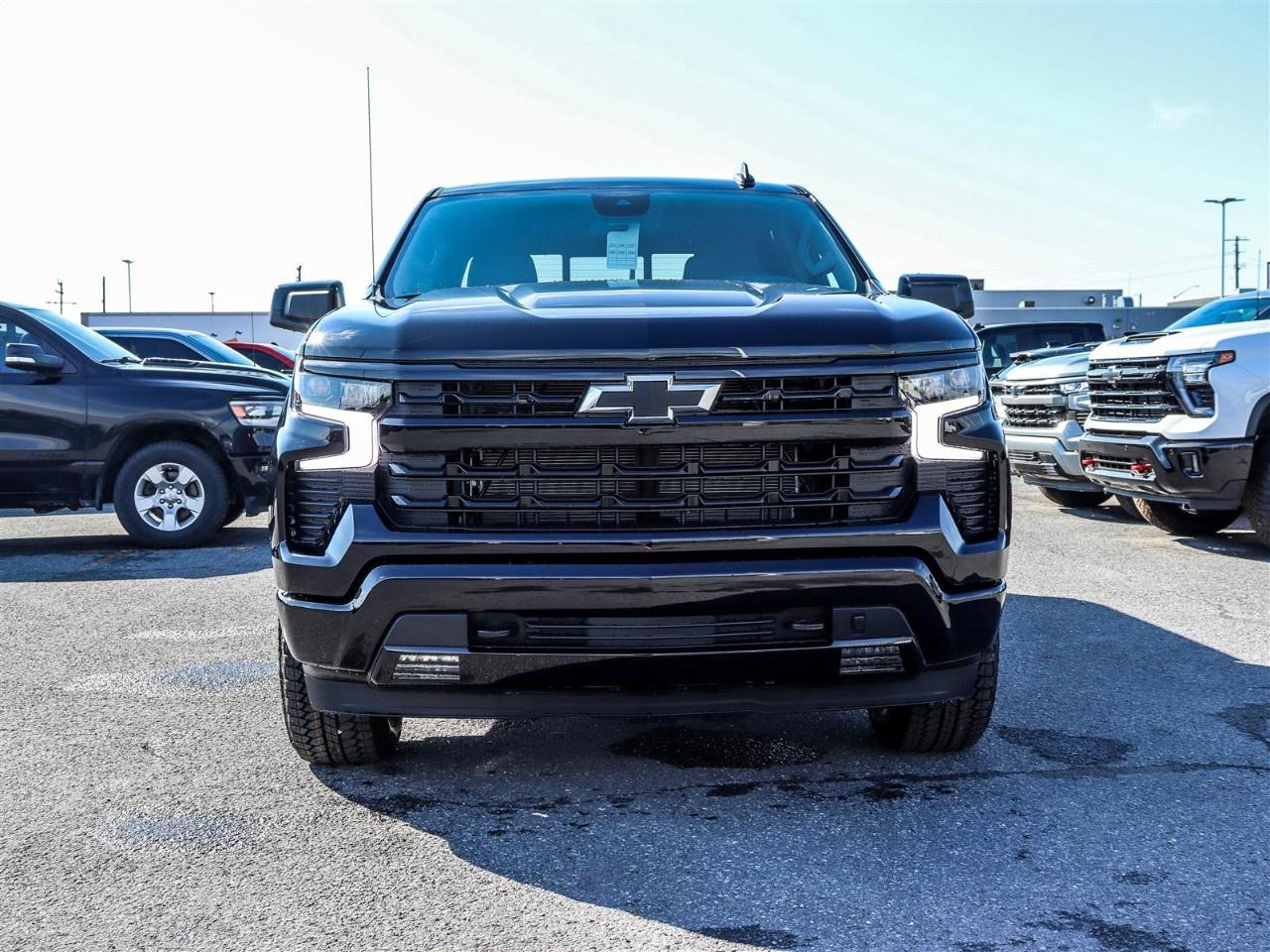 2026 Chevrolet Silverado 1500 Crew Cab Short Box 4-Wheel Drive RST Photo5
