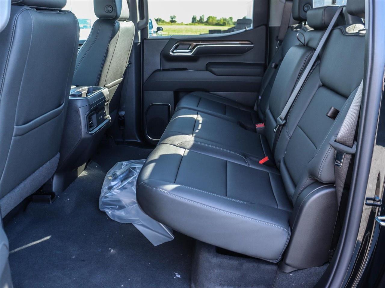 2026 Chevrolet Silverado 1500 Crew Cab Short Box 4-Wheel Drive RST Photo