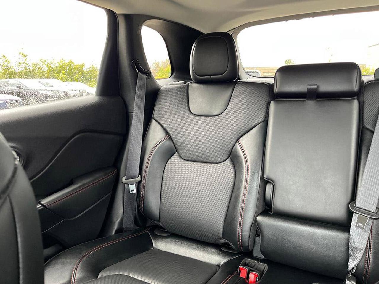 2022 Jeep Cherokee Trailhawk Elite | One Owner | Clean CarFax | Dealer Serviced | Low KMS | Leather | Pano Sunroof | Photo