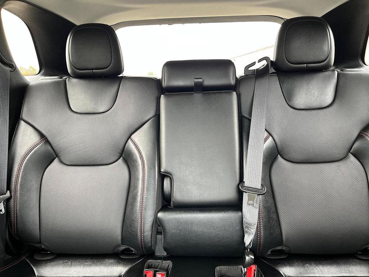 2022 Jeep Cherokee Trailhawk Elite | One Owner | Clean CarFax | Dealer Serviced | Low KMS | Leather | Pano Sunroof | Photo