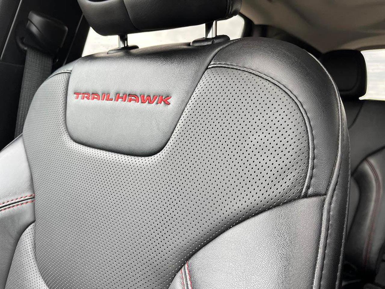 2022 Jeep Cherokee Trailhawk Elite | One Owner | Clean CarFax | Dealer Serviced | Low KMS | Leather | Pano Sunroof | Photo