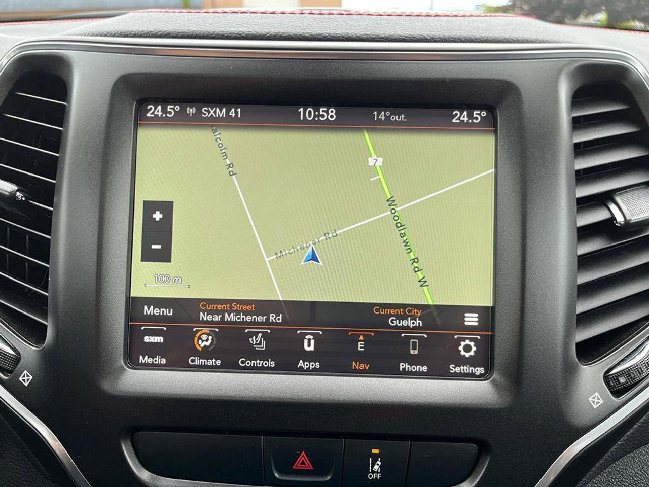 2022 Jeep Cherokee Trailhawk Elite | One Owner | Clean CarFax | Dealer Serviced | Low KMS | Leather | Pano Sunroof | Photo