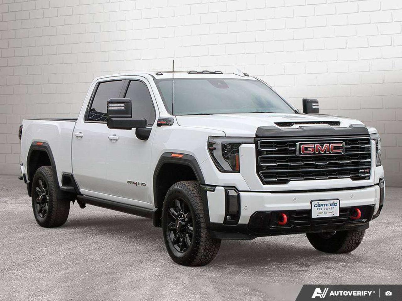 2024 GMC Sierra 3500HD AT4 PREMIUM PLUS, 6.6L V8, 4X4, ALLOYS, LEATHER, BOSE, HUD, 1-OWNER, MACMASTER ORIGINAL, CERTIFIED PREOWNED! Photo